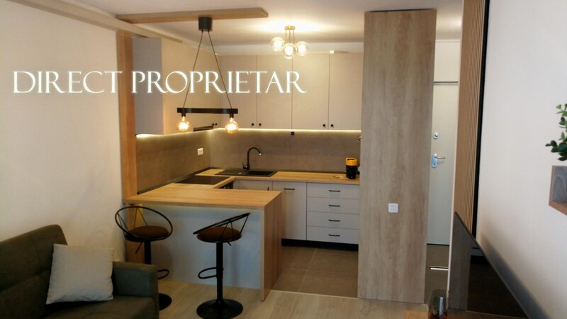 Nicolae Teclu metrou, bloc Estoria.